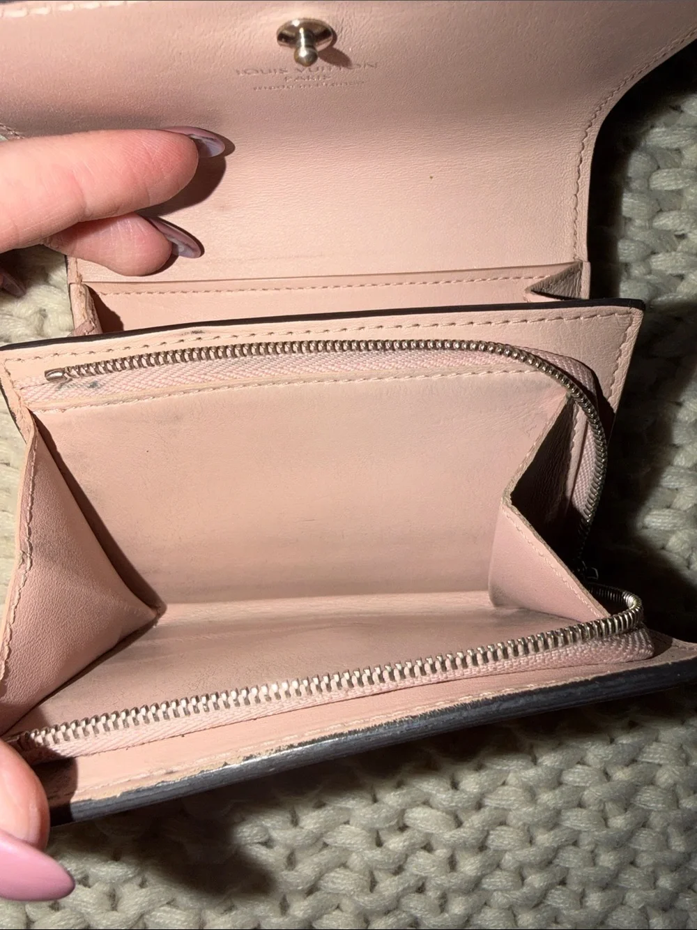 Louis Vuitton compact louis